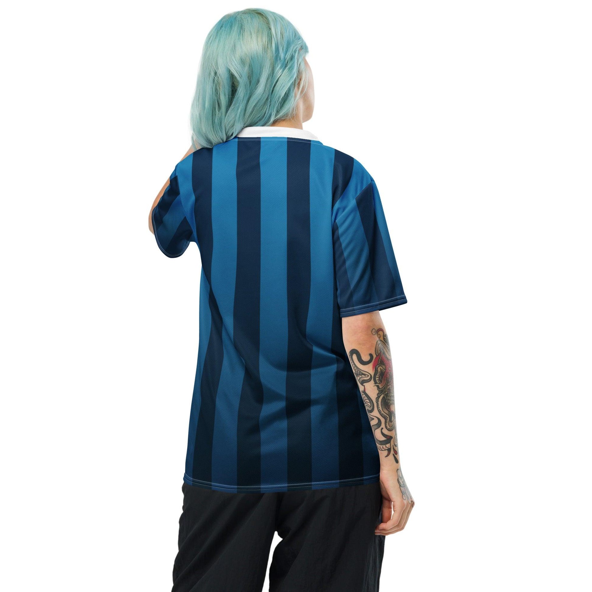 EK voetbalshirt 2024 - Italy Azzurri Blauw Gestreept achterkant shirt blonde vrouw